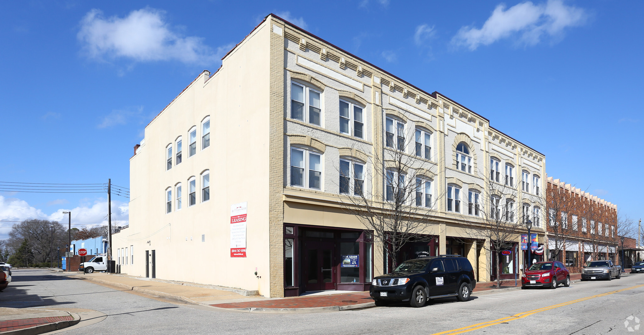 245 E Broadway Ave, Hopewell, VA à louer Photo de l’immeuble– Image 1 sur 9