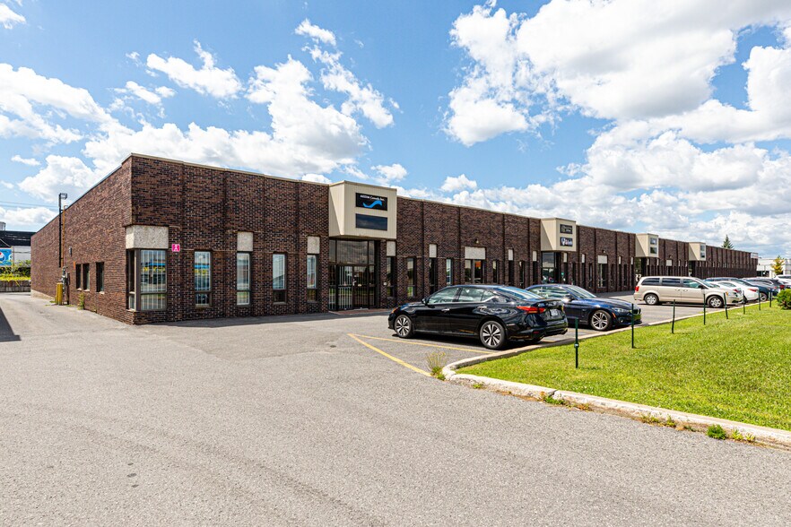 1420-1490 St Beaulac, Saint-Laurent, QC à louer - Photo de l’immeuble – Image 2 sur 6