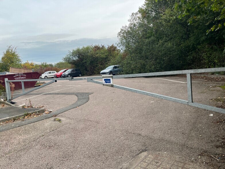 Taylors End Rd, Stansted à louer - Photo de l’immeuble – Image 1 sur 2