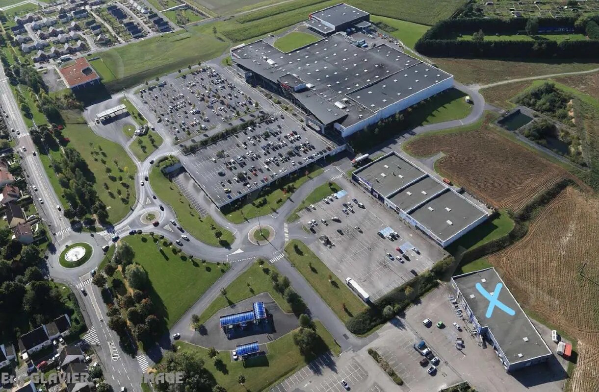 Local commercial dans Gauchy à louer Photo de l’immeuble– Image 1 sur 5