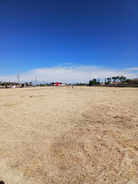 27195 Newport Road, Menifee, CA à vendre - Photo de l’immeuble – Image 3 sur 15