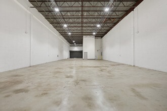 7950-7966 NW 14th St, Miami, FL à louer Photo intérieure– Image 2 sur 17