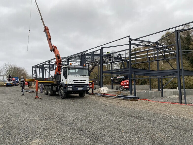 Local d'activités dans Kervignac à vendre - Photo de la construction – Image 1 sur 6