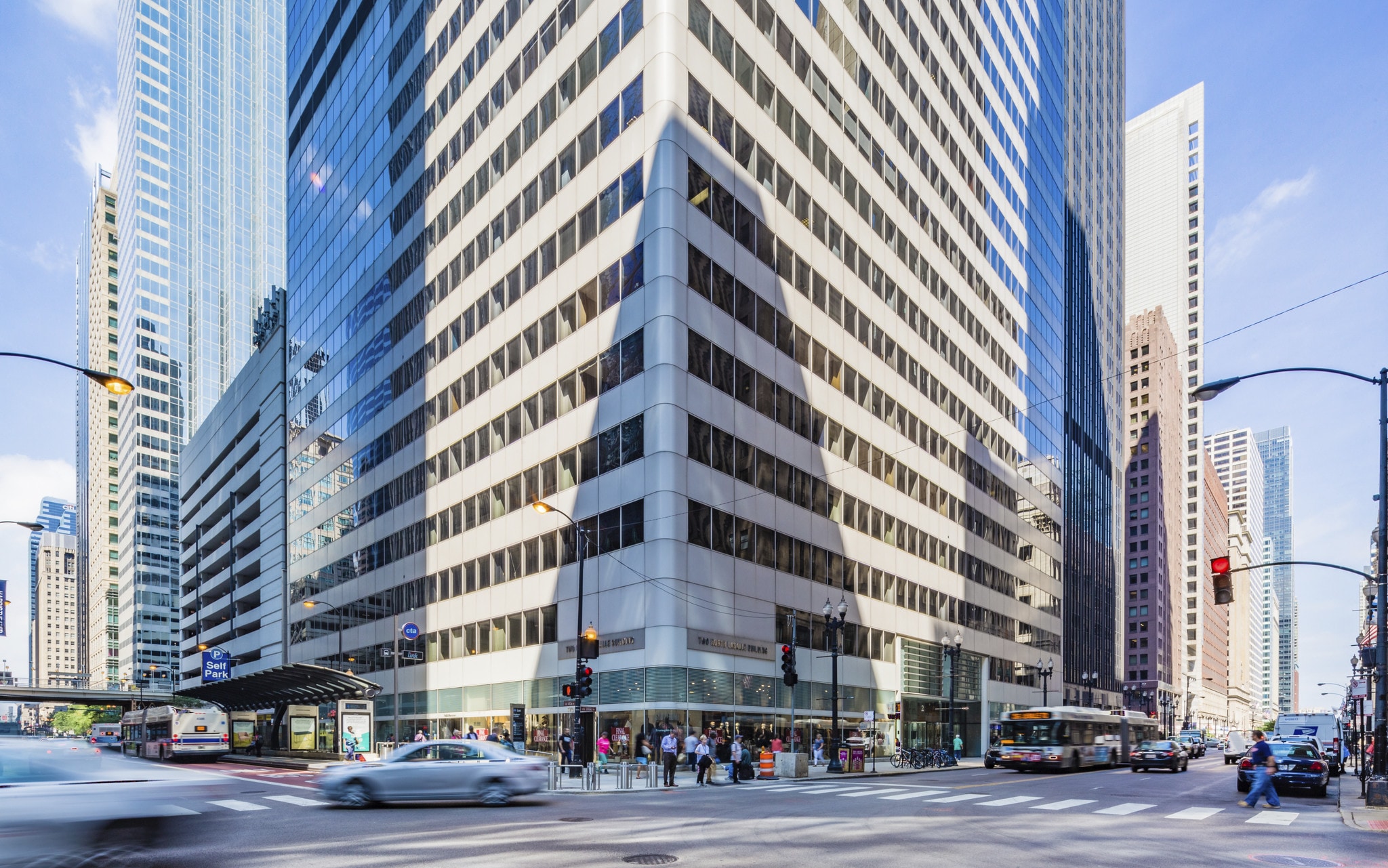 2 N La Salle St, Chicago, IL à louer Photo de l’immeuble– Image 1 sur 5
