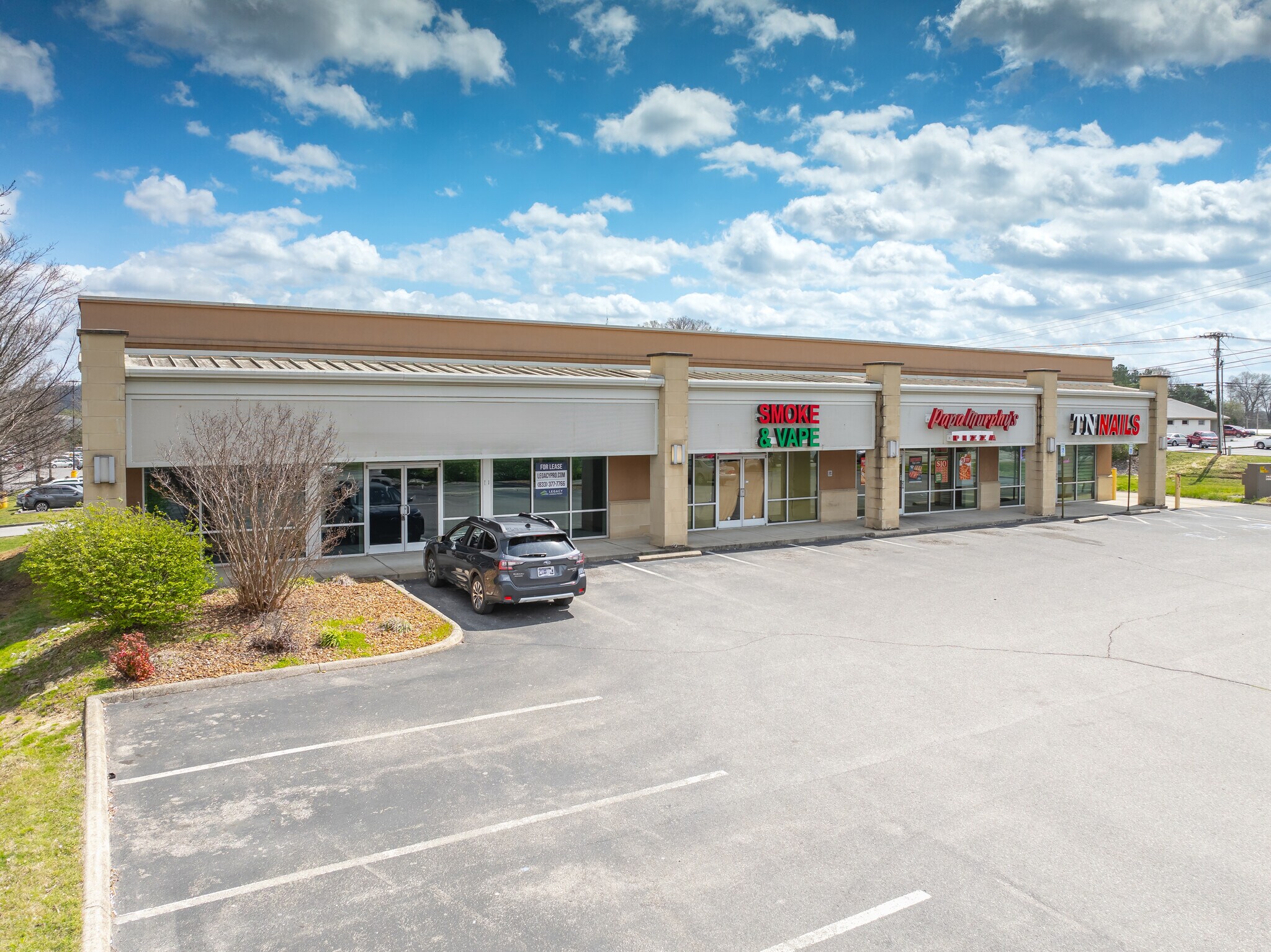 770 S Jefferson Ave, Cookeville, TN à louer Photo principale– Image 1 sur 19
