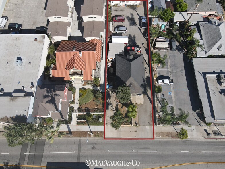 826 N Fair Oaks Ave, Pasadena, CA à vendre - Photo de l’immeuble – Image 2 sur 11