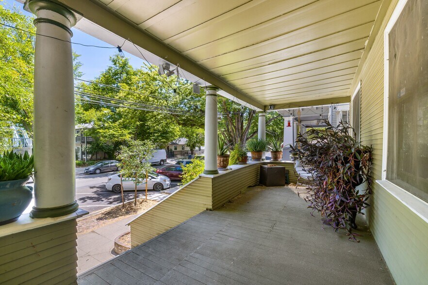 1416 22nd St, Sacramento, CA à vendre - Photo de l’immeuble – Image 2 sur 19