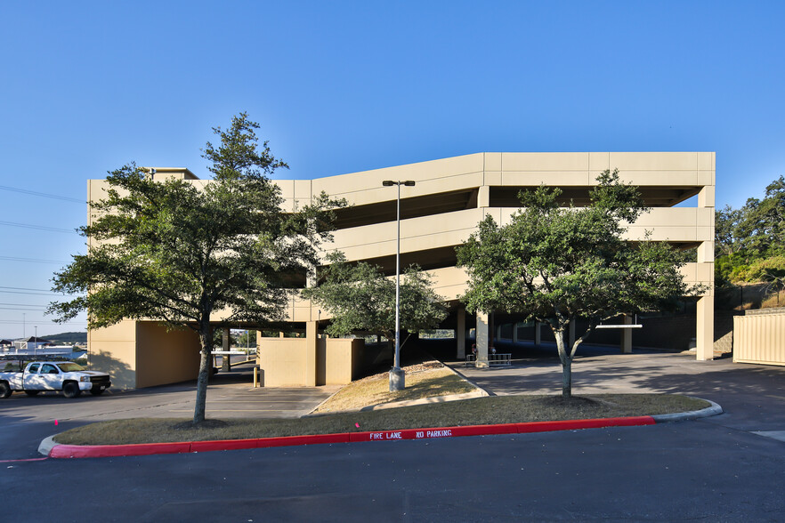 18302 Talavera Rdg, San Antonio, TX à louer - Photo de l’immeuble – Image 3 sur 7