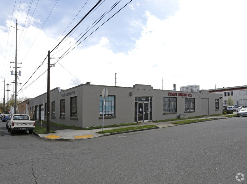 2 Building Property - 1732 NE 2nd Ave portefeuille de 2 biens à vendre sur LoopNet.fr - Photo principale – Image 1 sur 2