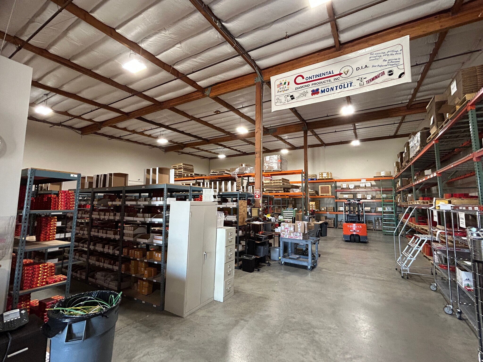 1300 Industrial Rd, San Carlos, CA à louer Photo intérieure– Image 1 sur 10