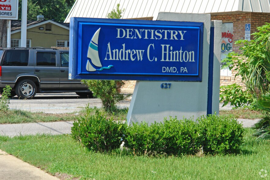 627 New Warrington Rd, Pensacola, FL à vendre - Autre – Image 2 sur 3