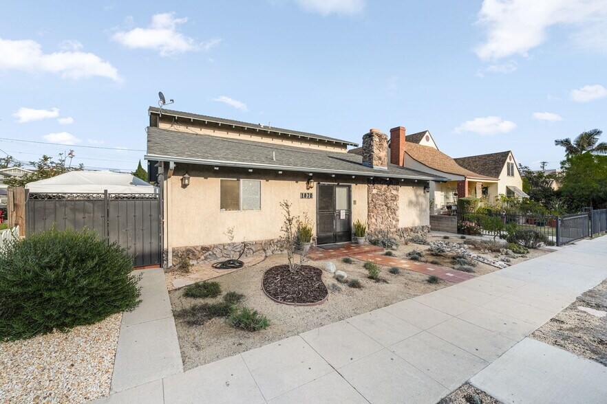 1070 Freeman Ave, Long Beach, CA à vendre - Photo de l’immeuble – Image 2 sur 28