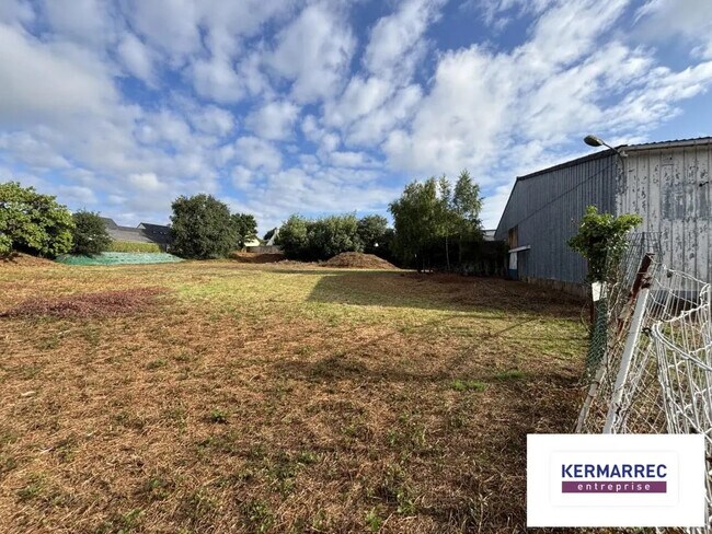 Plus de détails pour Local d’activités à vendre