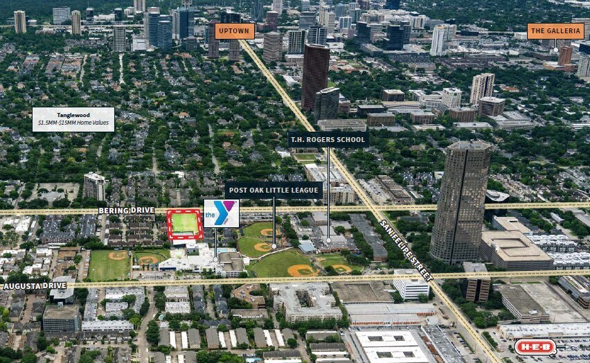 Bering Dr, Houston, TX à vendre - Photo de l’immeuble – Image 3 sur 3