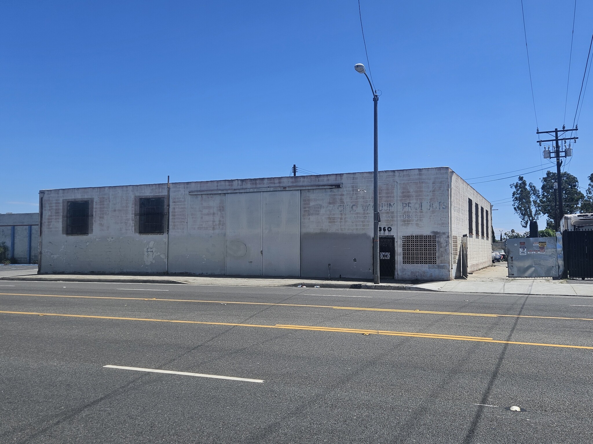 1320-1360 S Santa Fe Ave, Compton, CA à vendre Photo de l’immeuble– Image 1 sur 12