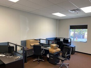 2225 W Pecos Rd, Chandler, AZ à louer Photo intérieure– Image 2 sur 16