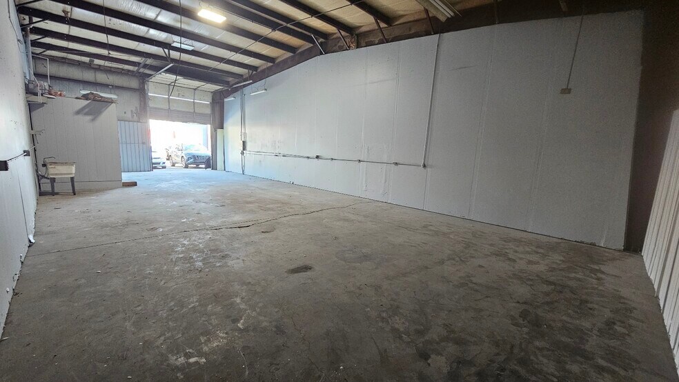 4670-4674 Neway Dr, West Chester, OH à louer - Photo de l’immeuble – Image 3 sur 4
