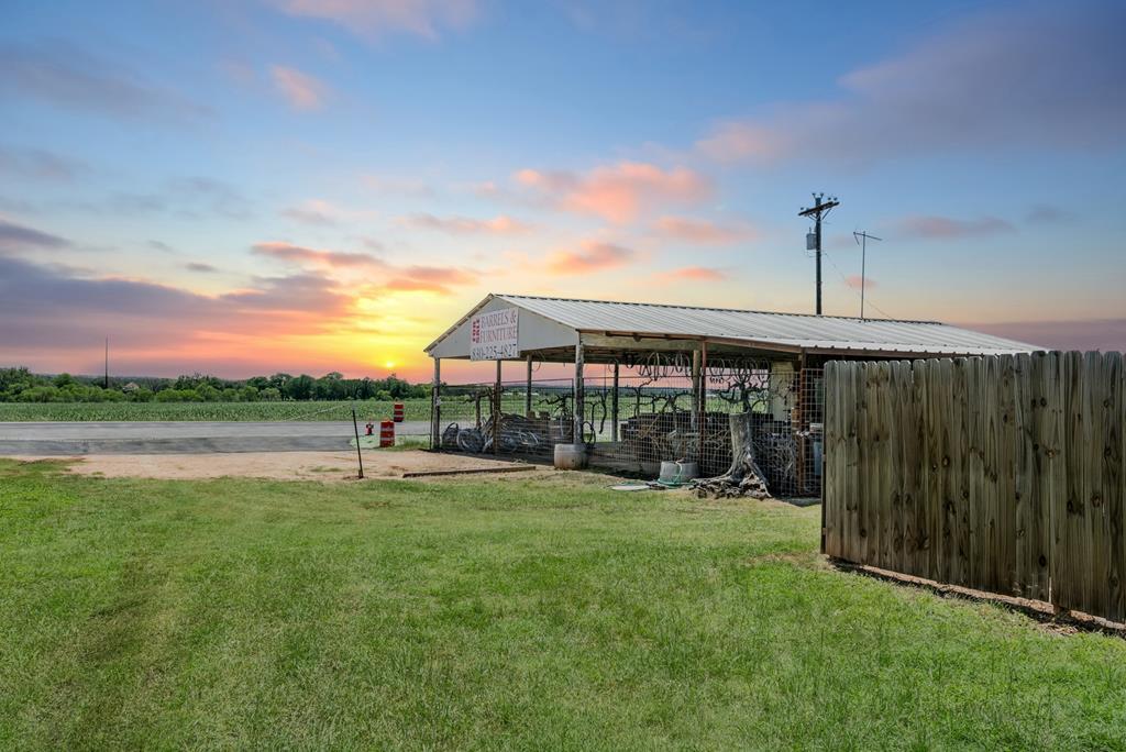 12148 E US Highway 290, Fredericksburg, TX à louer Photo principale– Image 1 sur 8