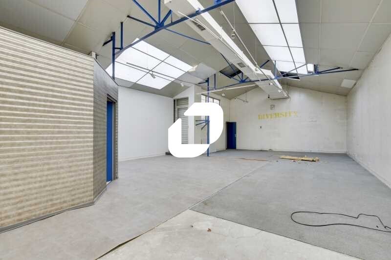 Local d'activités dans Courbevoie à vendre Photo intérieure– Image 1 sur 11