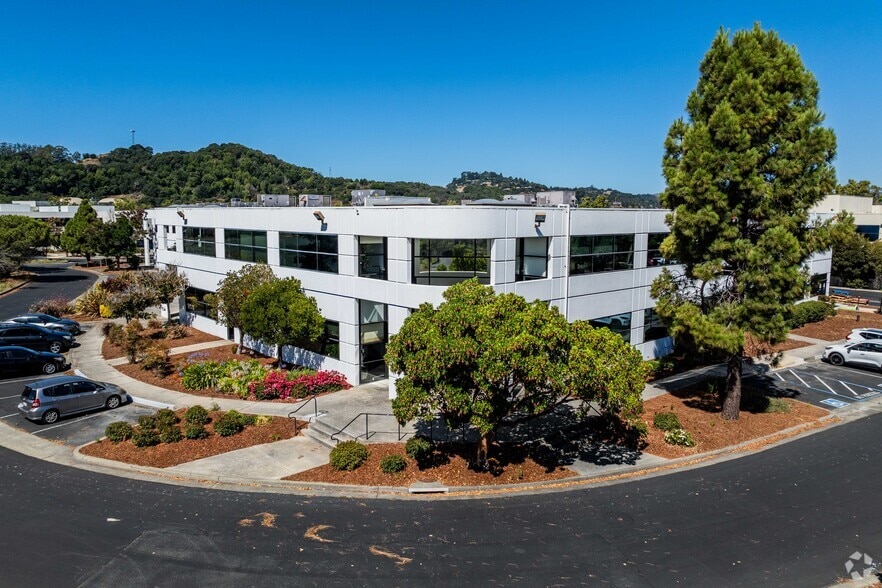 101 Glacier Point Rd, San Rafael, CA à louer - Photo principale – Image 1 sur 4