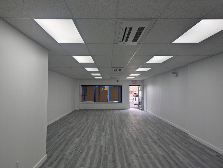 346-348 Liberty Ave, Brooklyn, NY à louer - Photo de l’immeuble – Image 2 sur 9