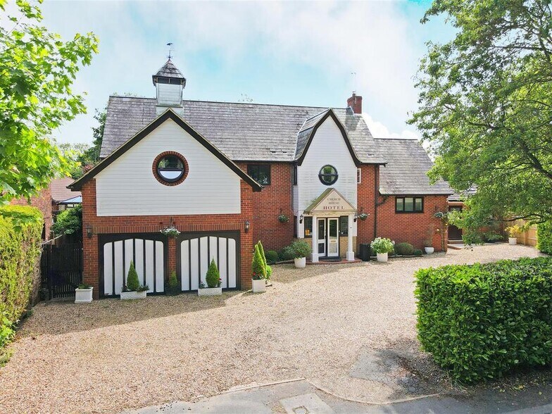 50 Rowsham Dell, Milton Keynes à vendre - Photo de l’immeuble – Image 2 sur 50