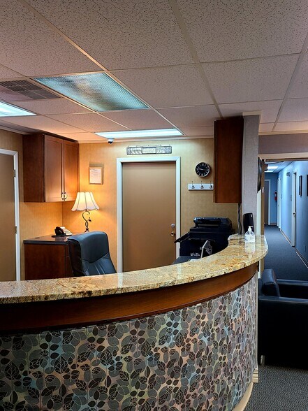4325 Laurel St, Anchorage, AK à louer - Photo intérieure – Image 1 sur 9