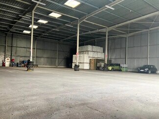 Plus de détails pour Bureau, Local d'activités à louer