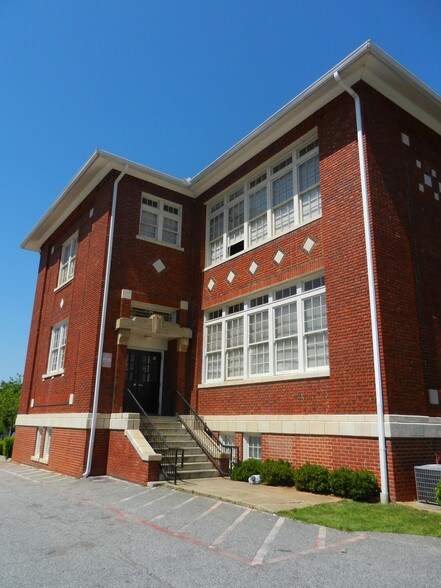 600 Magnolia St, Spartanburg, SC à vendre - Photo de l’immeuble – Image 3 sur 16
