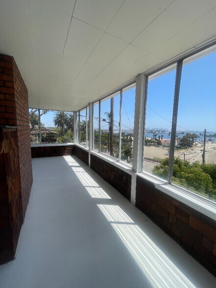 3915 Bluff Pl, San Pedro, CA à vendre - Photo de l’immeuble – Image 3 sur 18
