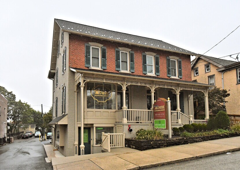206 N Main St, Souderton, PA à vendre - Photo de l’immeuble – Image 2 sur 55