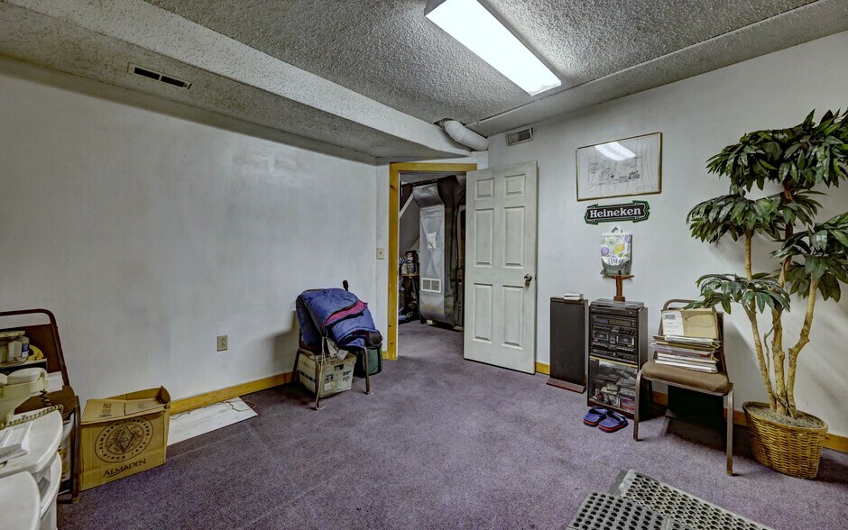 399 Wolcott Rd, Wolcott, CT à vendre - Photo de l’immeuble – Image 2 sur 48