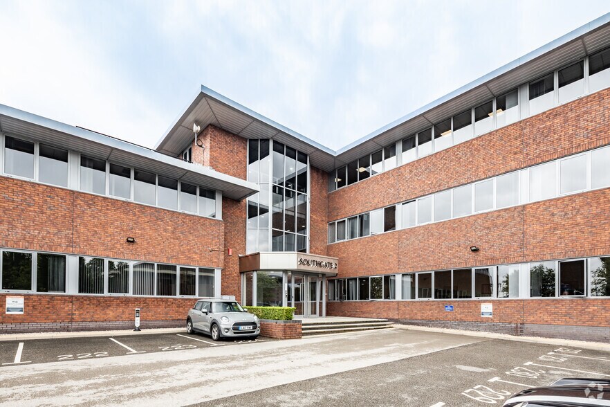 Wilmslow Rd, Cheadle à louer - Photo de l’immeuble – Image 2 sur 3