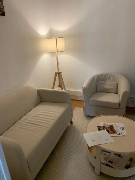 51 Rue D'Amsterdam, Paris à louer - Photo intérieure – Image 3 sur 10