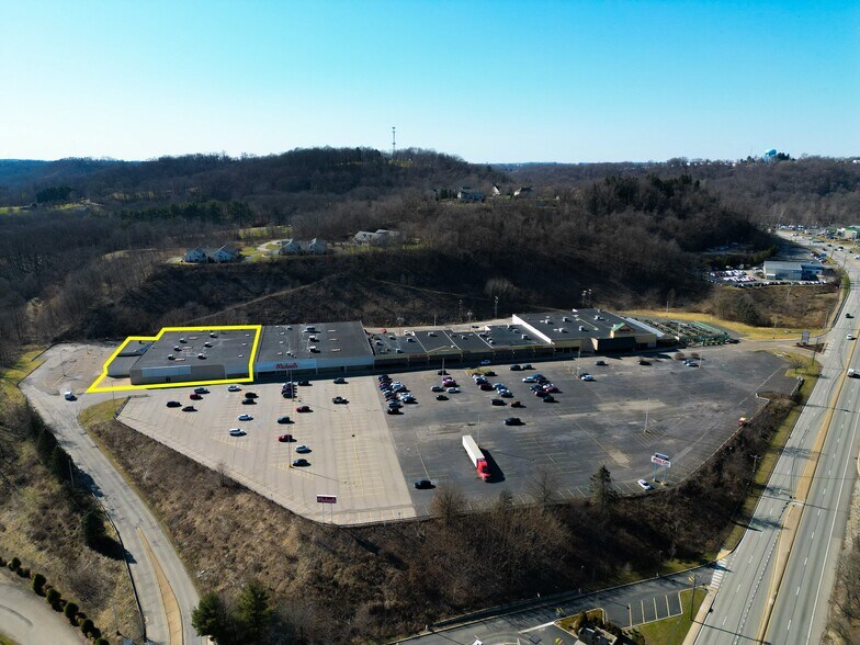 5070 William Penn Hwy, Monroeville, PA à louer - Photo de l’immeuble – Image 2 sur 6