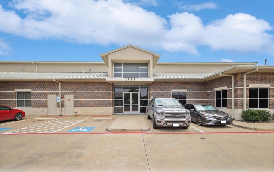 2698 N Galloway Ave, Mesquite, TX à louer - Photo principale – Image 1 sur 43