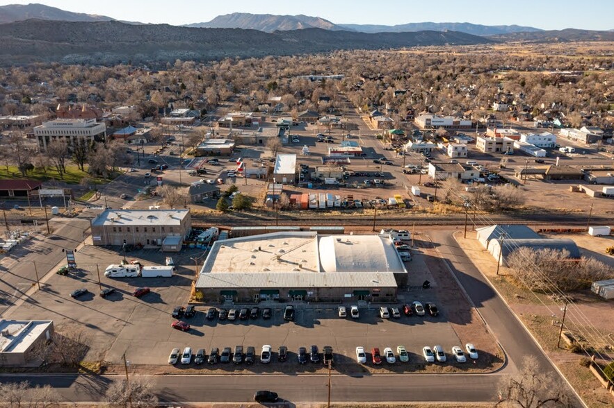 915 Industrial St, Canon City, CO à vendre - Photo de l’immeuble – Image 3 sur 57