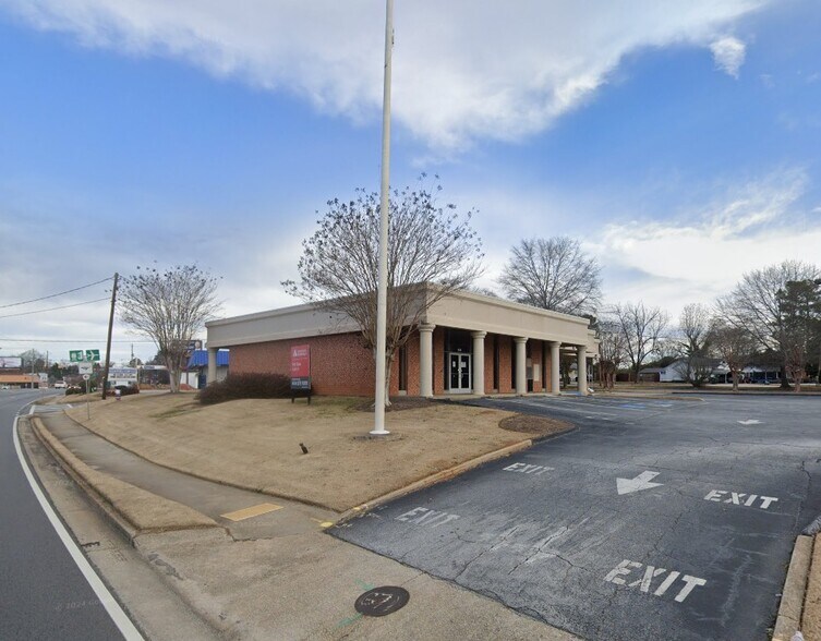 555 Big a Rd, Toccoa, GA à louer - Photo de l’immeuble – Image 2 sur 10