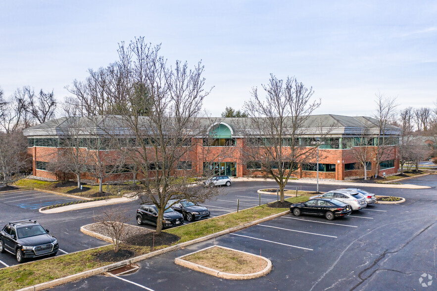 18 Campus Blvd, Newtown Square, PA à louer - Photo de l’immeuble – Image 3 sur 14