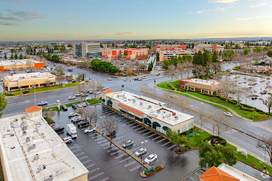 1950 Douglas Blvd, Roseville, CA à vendre - Aérien – Image 3 sur 3