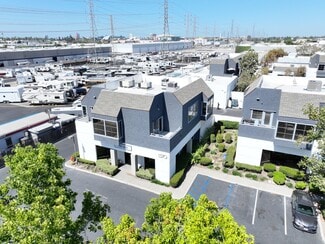 Plus de détails pour 1570 N Batavia St, Orange, CA - Bureau à vendre