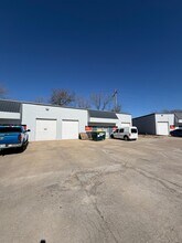 11513 Strang Line Rd, Olathe, KS à louer Photo de l’immeuble– Image 1 sur 7