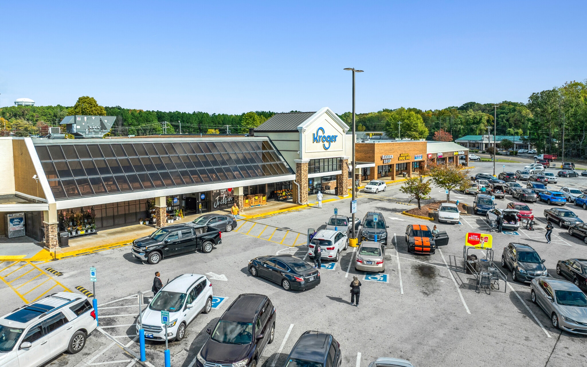 941 North Parkway, Jackson, TN à louer Photo principale– Image 1 sur 10