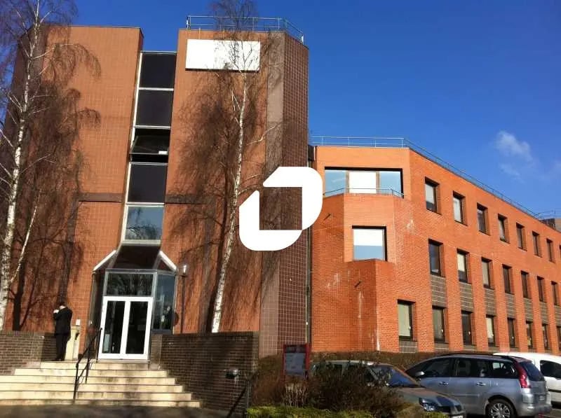 6 Rue Jean Pierre Timbaud, Montigny-le-Bretonneux à vendre Photo de l’immeuble– Image 1 sur 6