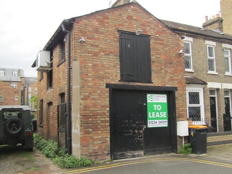 87 High St, Bedford à louer - Photo de l’immeuble – Image 2 sur 6
