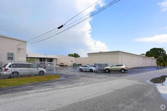 1185 Gooden Crossing, Largo, FL à louer Photo de l’immeuble– Image 1 sur 6