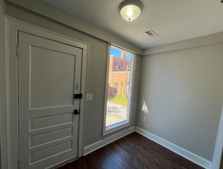 2620 Main St, Columbia, SC à vendre - Photo intérieure – Image 2 sur 9