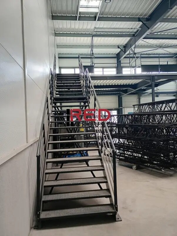 Industriel/Logistique dans Gignac-la-Nerthe à louer Photo de l’immeuble– Image 1 sur 5