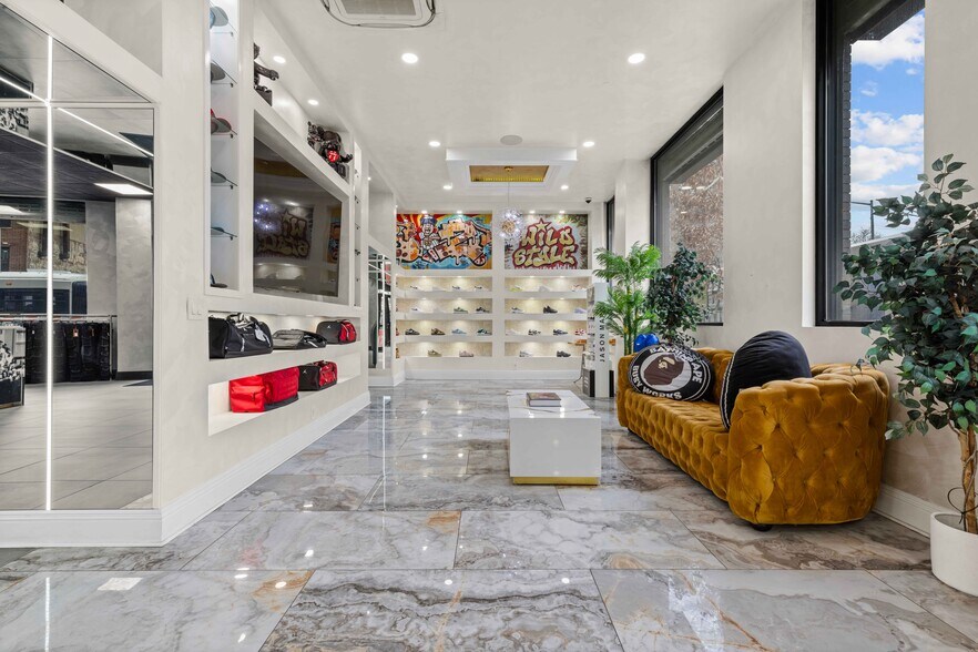 2490 3rd Ave, Bronx, NY à louer - Photo de l’immeuble – Image 1 sur 14
