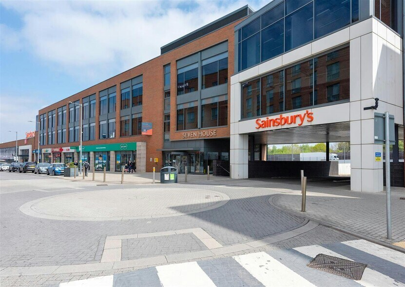 High St, Birmingham à louer - Photo de l’immeuble – Image 1 sur 14